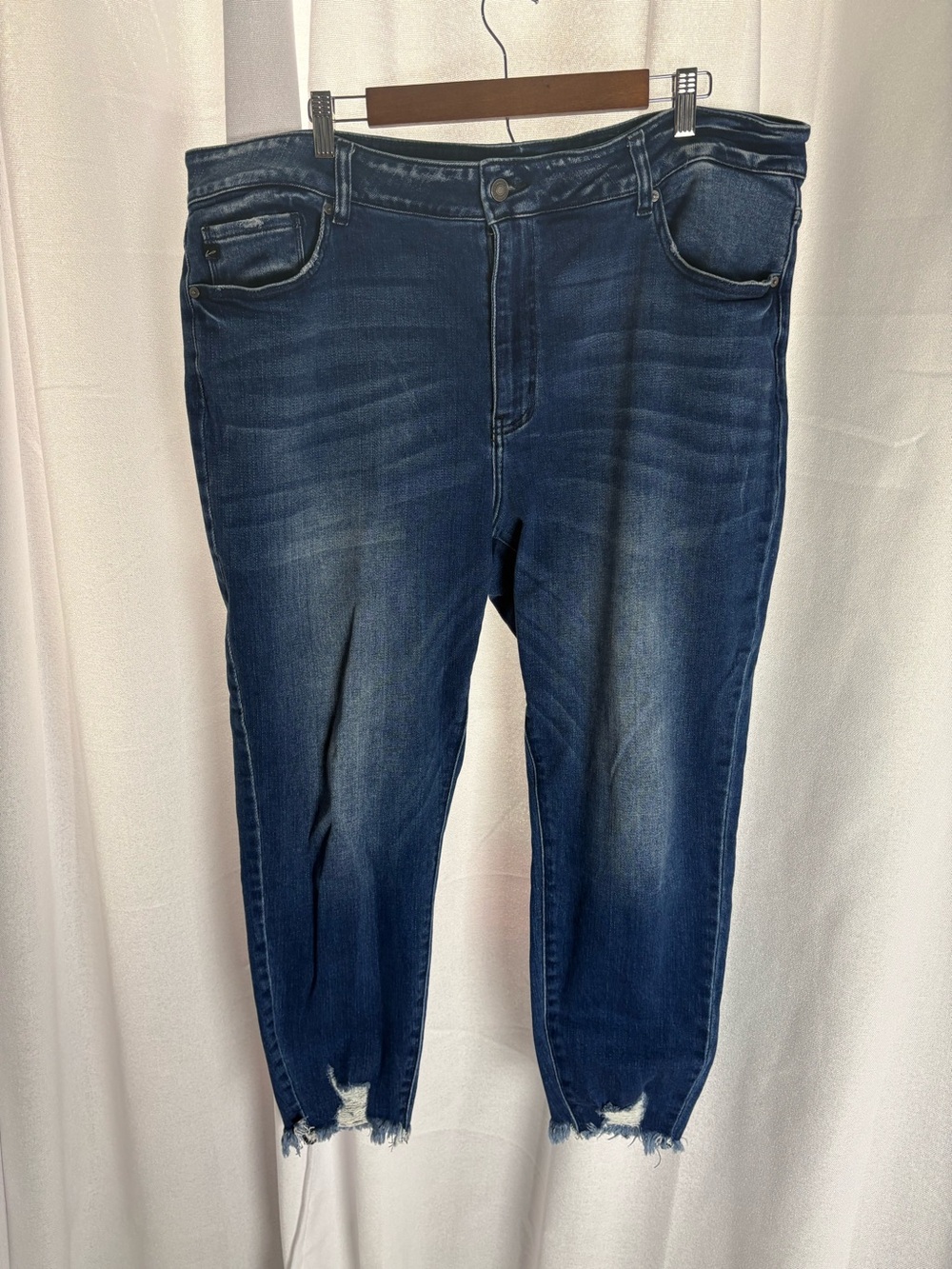 KANCAN Maurice’s Plus Size 24 Medium Wash Distressed Jeans EUC